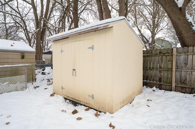 Builiding view thirty eight for 112 Green, Hastings, MI. 49058