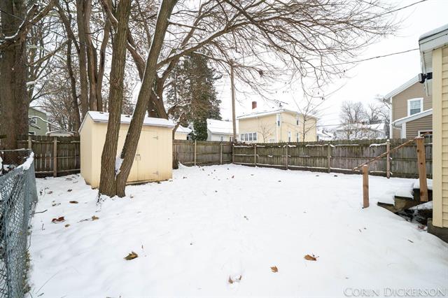 Builiding view thirty nine for 112 Green, Hastings, MI. 49058