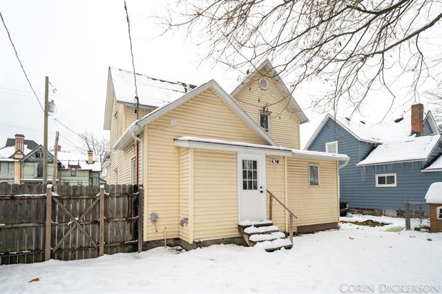 Builiding view thirty seven for 112 Green, Hastings, MI. 49058