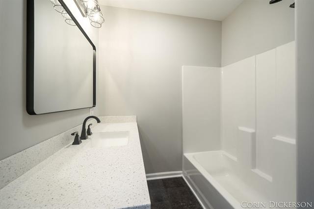 Builiding view twenty two for 112 Green, Hastings, MI. 49058