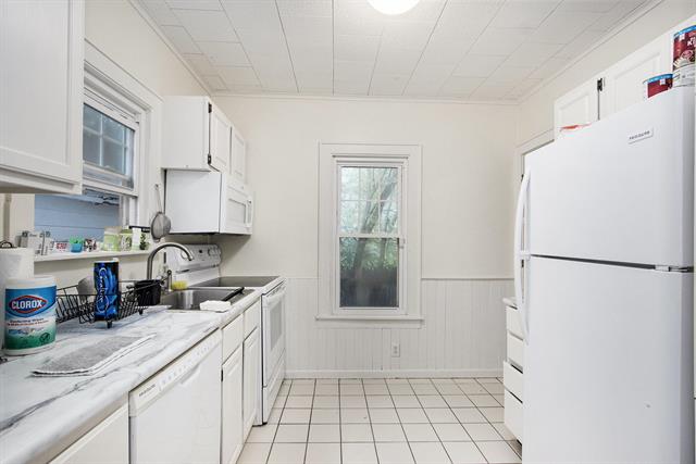 Builiding view four for 453 Fairview, Kalamazoo, MI. 49001