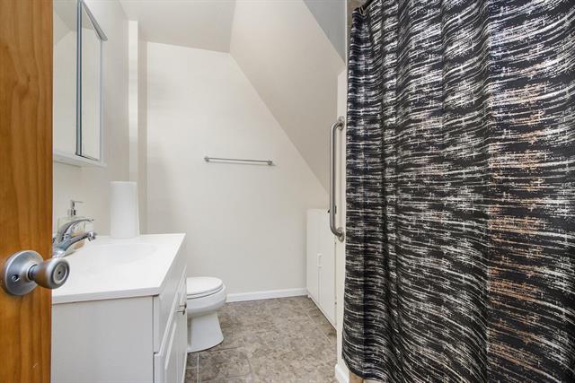 Builiding view six for 453 Fairview, Kalamazoo, MI. 49001