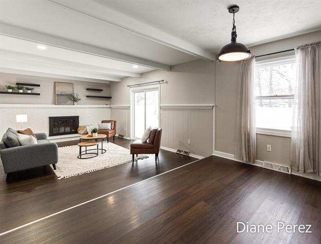 Builiding view fifteen for 1920 Glenmoor, Grand Rapids, MI. 49508