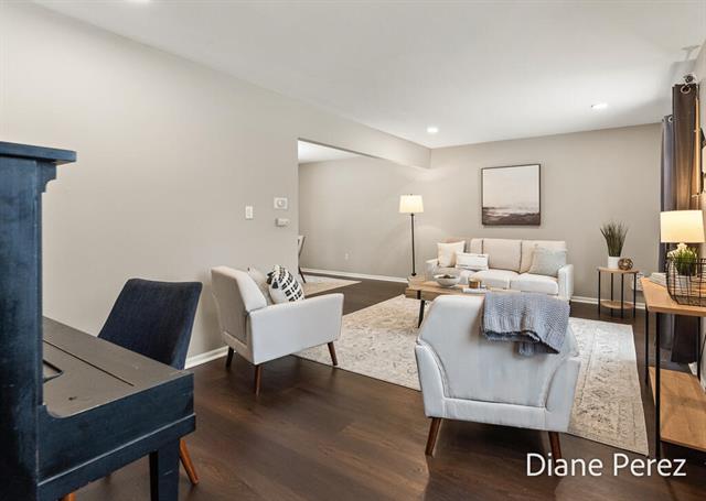 Builiding view five for 1920 Glenmoor, Grand Rapids, MI. 49508