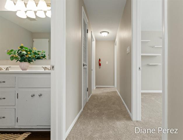 Builiding view twenty two for 1920 Glenmoor, Grand Rapids, MI. 49508