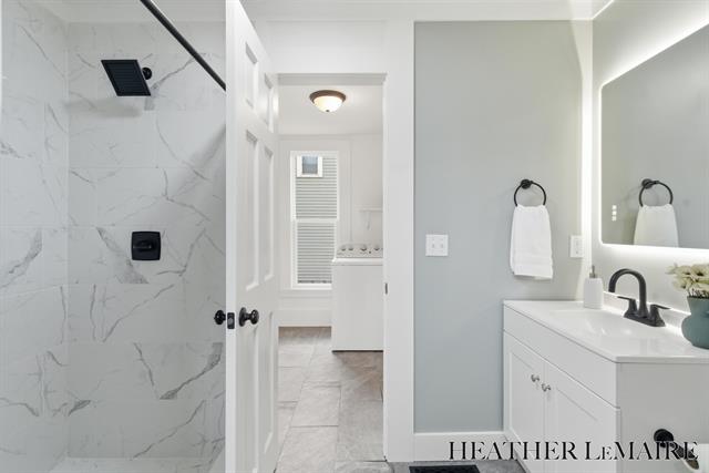 Builiding view ten for 821 College, Grand Rapids, MI. 49503