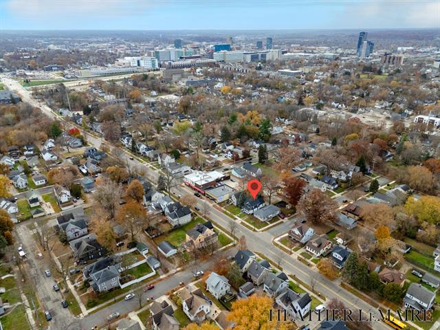 Builiding view thirty for 821 College, Grand Rapids, MI. 49503