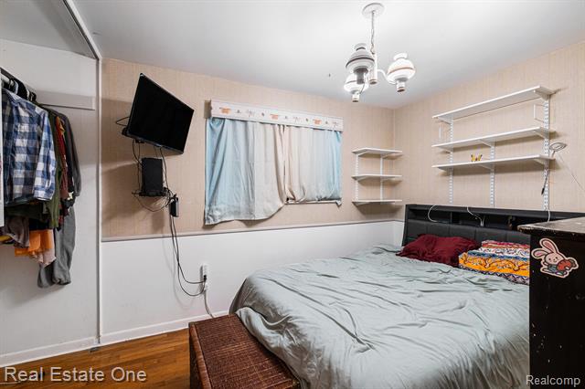 Builiding view eight for 1148 Parallel, Fenton, MI. 48430