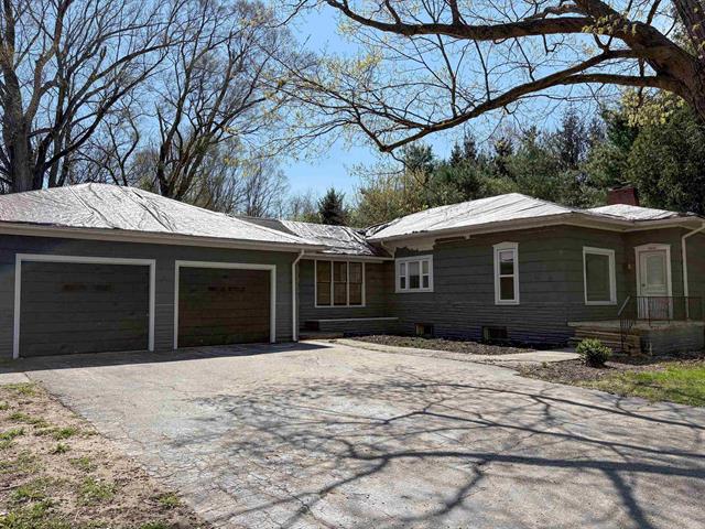 front view for 5038 E Vienna Road, Clio, Mi. 48420