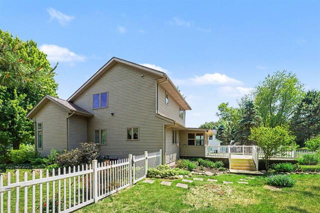 Builiding view twenty eight for 4821 Landing, Kalamazoo, MI. 49048