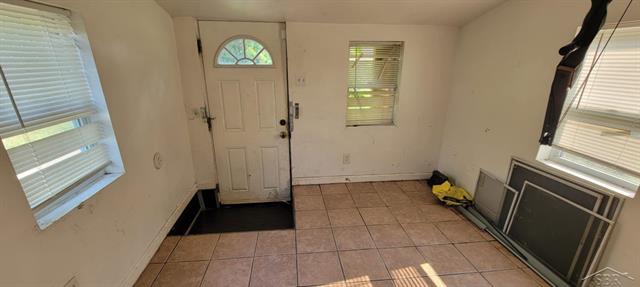 Builiding view fourteen for 269 Shattuck, Saginaw, MI. 48604