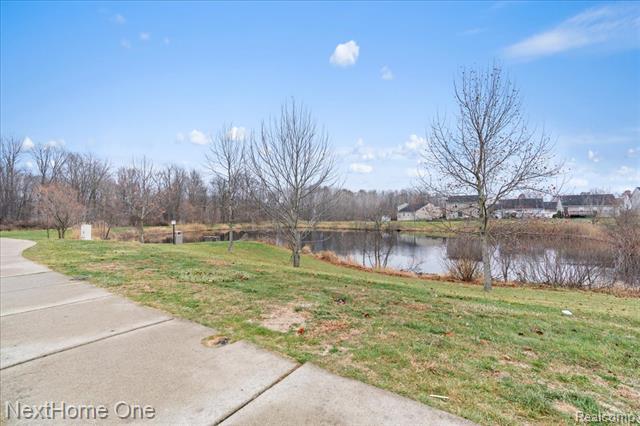 Builiding view eighteen for 8564 Fox River, Fowlerville, MI. 48836