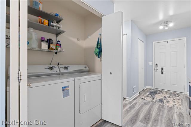 Builiding view seventeen for 8564 Fox River, Fowlerville, MI. 48836