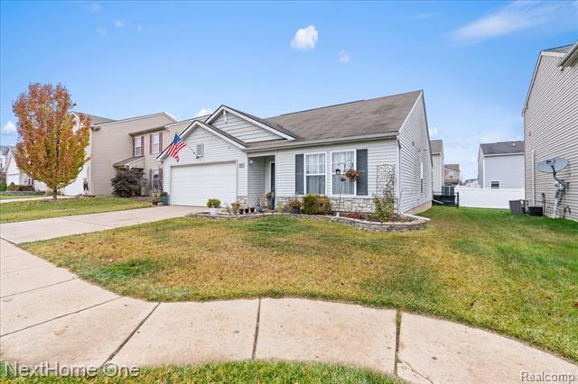 Builiding view twenty for 8564 Fox River, Fowlerville, MI. 48836