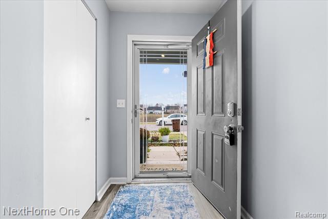 Builiding view two for 8564 Fox River, Fowlerville, MI. 48836