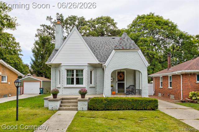 front view for 1526 W 12 Mile Rd, Royal Oak, Mi. 48073