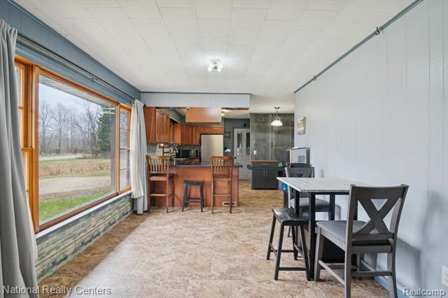 Builiding view eleven for 1251 Reading Rd, Hillsdale, MI. 49242