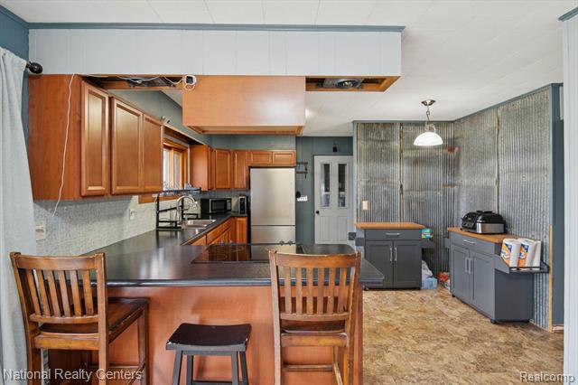 Builiding view thirteen for 1251 Reading Rd, Hillsdale, MI. 49242