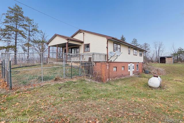 Builiding view thirty five for 1251 Reading Rd, Hillsdale, MI. 49242