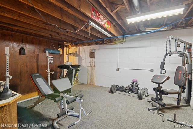 Builiding view thirty one for 1251 Reading Rd, Hillsdale, MI. 49242