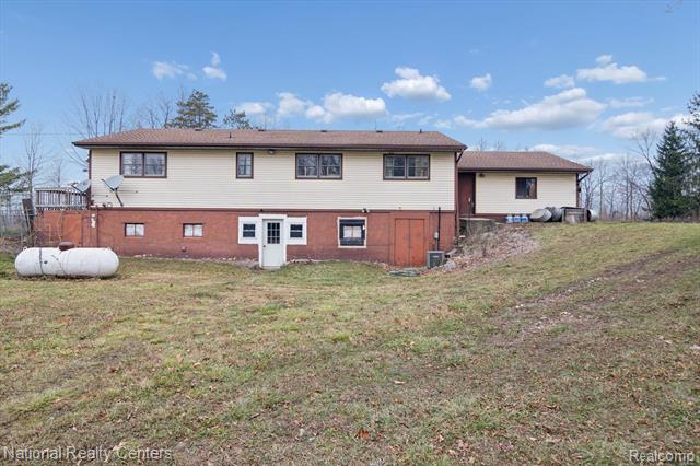 Builiding view thirty six for 1251 Reading Rd, Hillsdale, MI. 49242