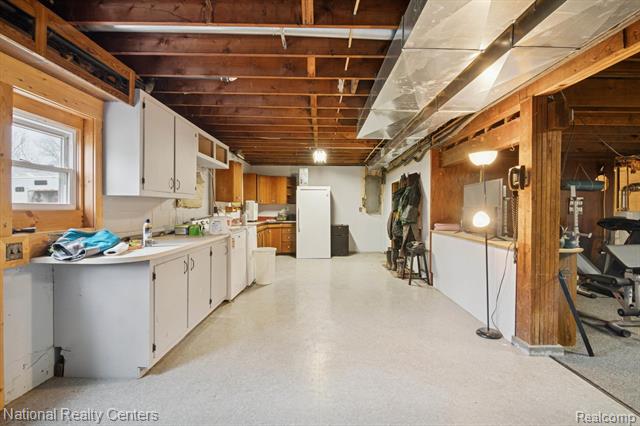 Builiding view twenty seven for 1251 Reading Rd, Hillsdale, MI. 49242