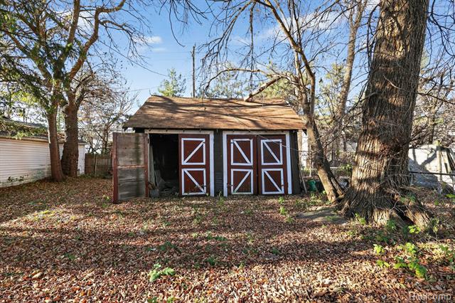 Builiding view five for 5773 Lakewood, Detroit, MI. 48213