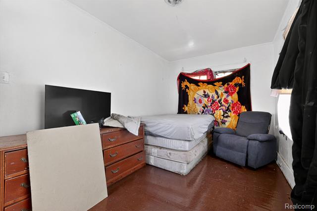 Builiding view sixteen for 5773 Lakewood, Detroit, MI. 48213