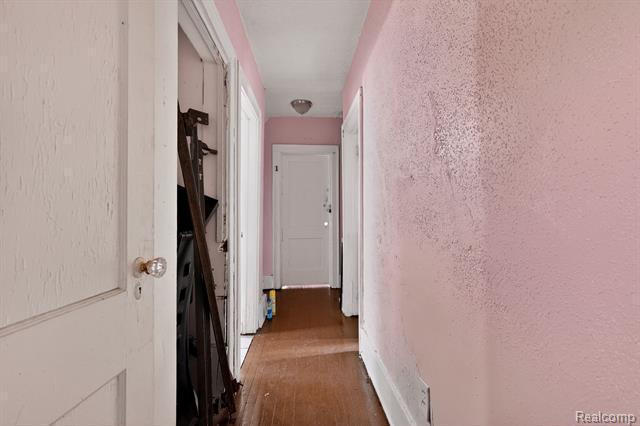 Builiding view twenty five for 5773 Lakewood, Detroit, MI. 48213