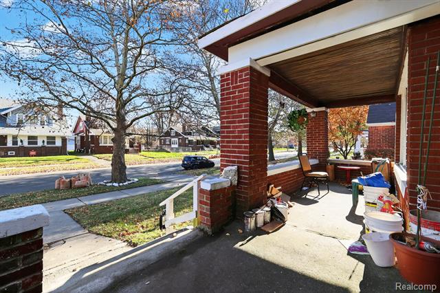 Builiding view two for 5773 Lakewood, Detroit, MI. 48213