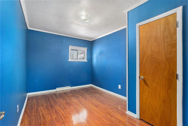 Builiding view six for 116 24Th, Battle Creek, MI. 49015