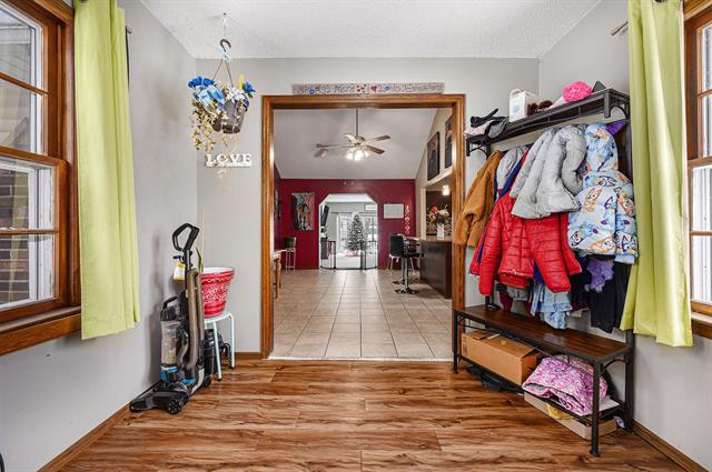 Builiding view four for 21067 North, Battle Creek, MI. 49017