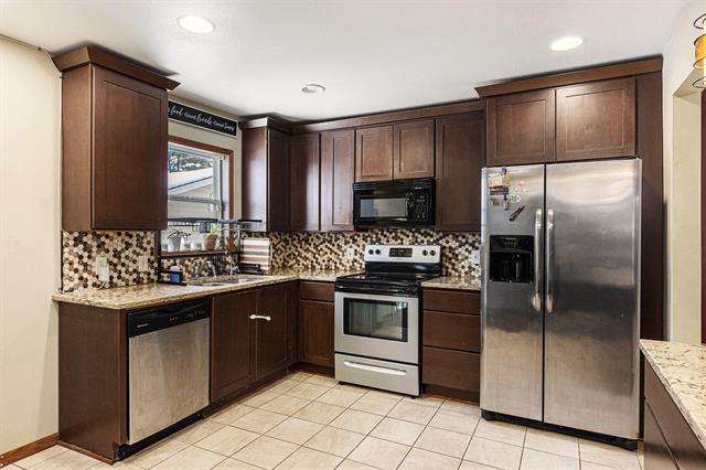 Builiding view six for 21067 North, Battle Creek, MI. 49017