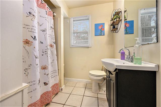 Builiding view ten for 21067 North, Battle Creek, MI. 49017