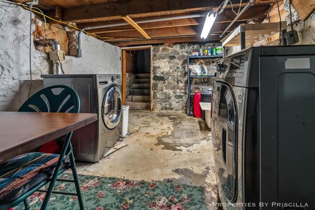 Builiding view thirty two for 94 Division, Sparta, MI. 49345