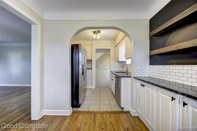 Builiding view eight for 1027 Orchard Grove, Royal Oak, MI. 48067