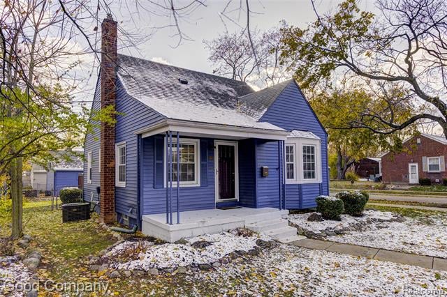 Builiding view forty for 1027 Orchard Grove, Royal Oak, MI. 48067