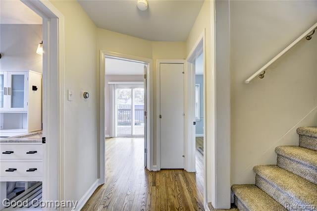 Builiding view fourteen for 1027 Orchard Grove, Royal Oak, MI. 48067