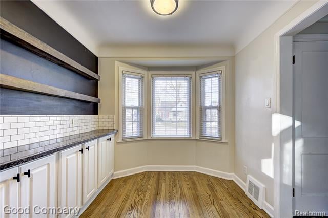 Builiding view seven for 1027 Orchard Grove, Royal Oak, MI. 48067