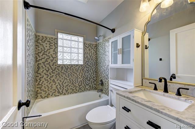 Builiding view sixteen for 1027 Orchard Grove, Royal Oak, MI. 48067