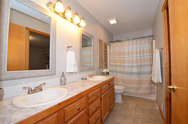 Builiding view seventeen for 8661 Grainery, Caledonia, MI. 49316