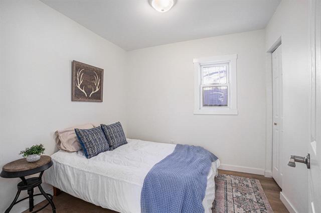 Builiding view six for 514 Fenimore, Kalamazoo, MI. 49048