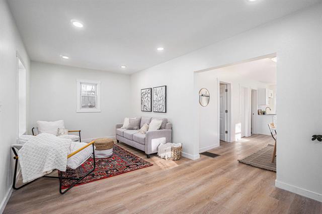 Builiding view three for 514 Fenimore, Kalamazoo, MI. 49048