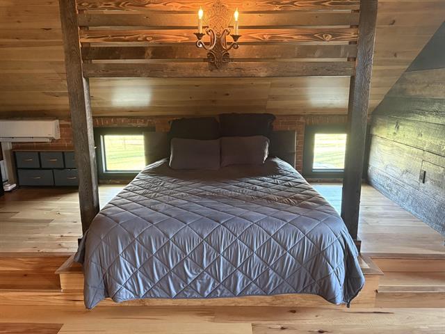 Builiding view fifteen for 342 62Nd, South Haven, MI. 49090