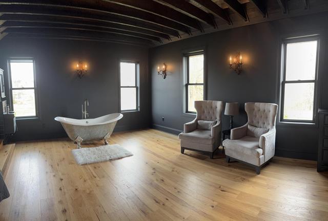 Builiding view fourteen for 342 62Nd, South Haven, MI. 49090