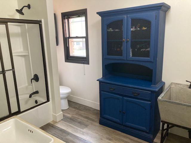 Builiding view twelve for 342 62Nd, South Haven, MI. 49090