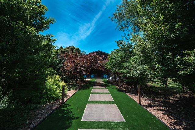 Builiding view twenty nine for 342 62Nd, South Haven, MI. 49090