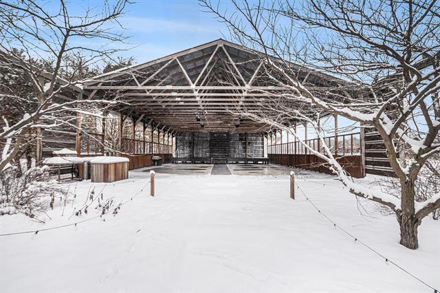 Builiding view twenty for 342 62Nd, South Haven, MI. 49090