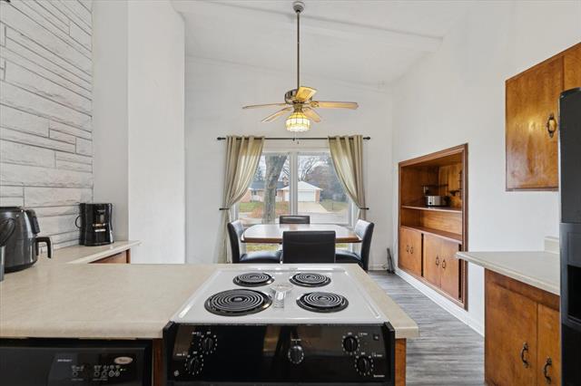 Builiding view fifteen for 7325 Quail, Portage, MI. 49024