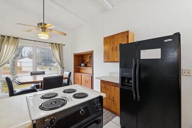 Builiding view sixteen for 7325 Quail, Portage, MI. 49024